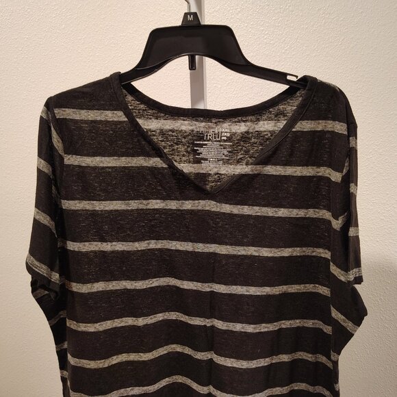 Time and Tru Top Women's Plus Size Short Sleeve Top Size XXL Striped Black - Picture 3 of 10